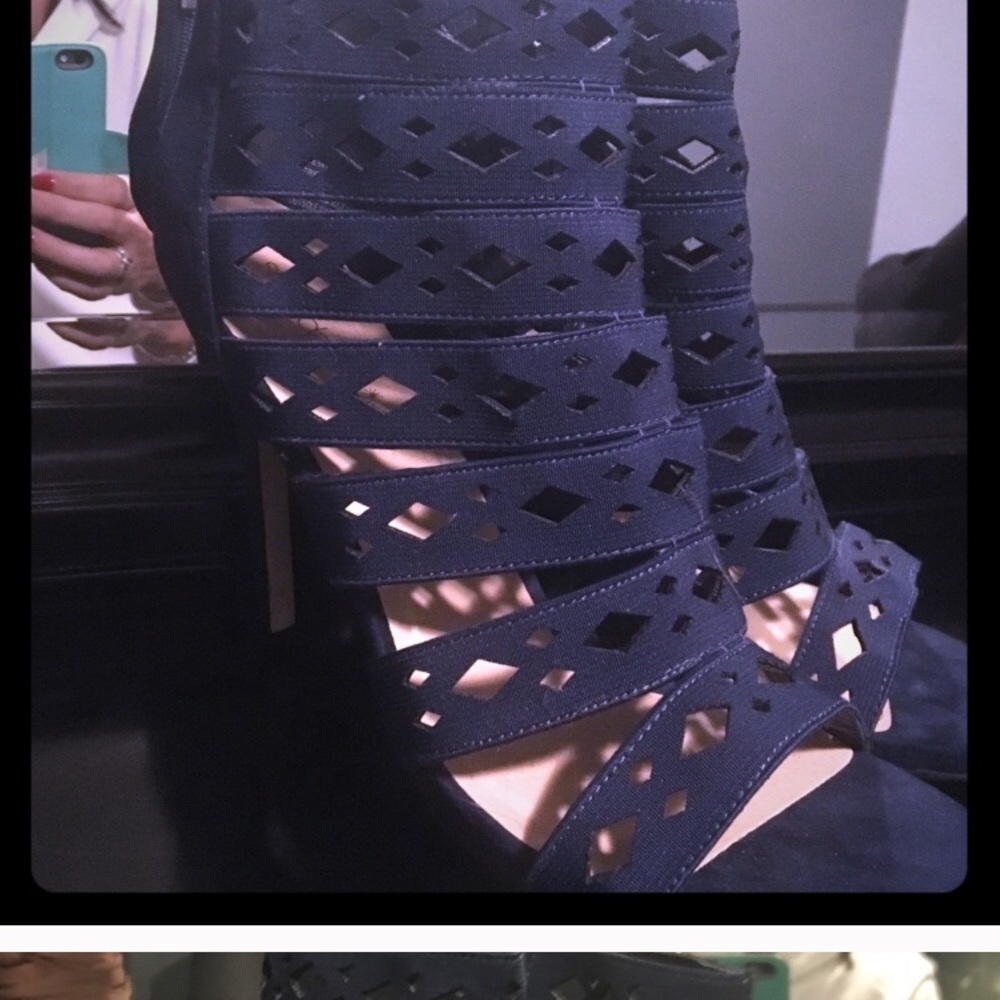 Shoe bundle(selling 4 pairs together)
